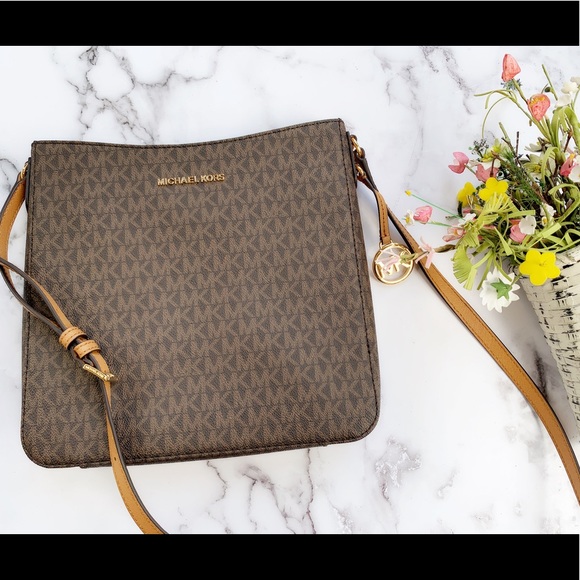 🌟SALE🌟💕 👜💕-NWT Michael Kors Large Crossbody - Picture 5 of 8